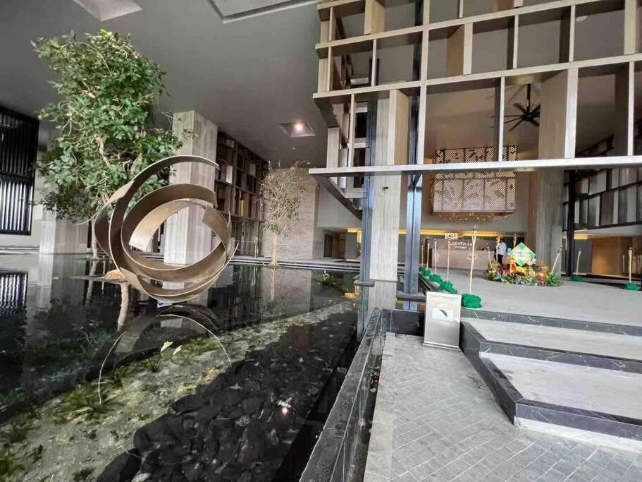 Infinity Pool/ Lucentia Bbcc, Near Lalaport, Pnb118, Klcc Apartment Kuala Lumpur Exterior foto
