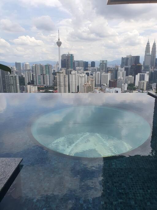 Infinity Pool/ Lucentia Bbcc, Near Lalaport, Pnb118, Klcc Apartment Kuala Lumpur Exterior foto