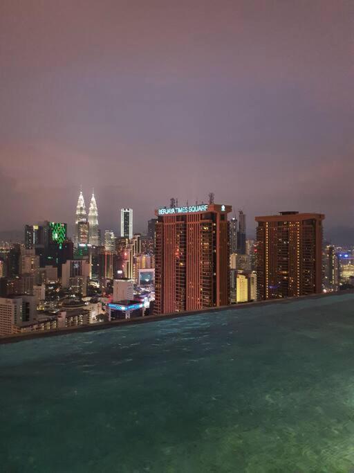 Infinity Pool/ Lucentia Bbcc, Near Lalaport, Pnb118, Klcc Apartment Kuala Lumpur Exterior foto